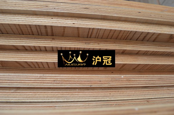 谷̬